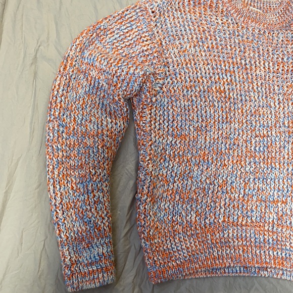 Sweater - Picture 5 of 6
